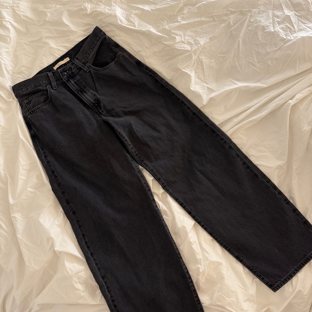 Aritzia Levi’s Baggy Dad Jean